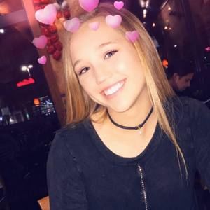 Meet your Posher, Carrie-grace